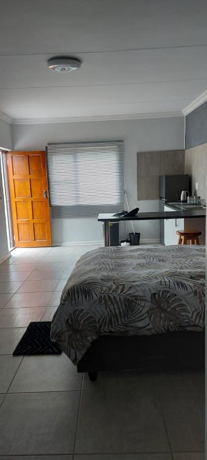 Tj Self-Catering Leilighet Graaff-Reinet Eksteriør bilde